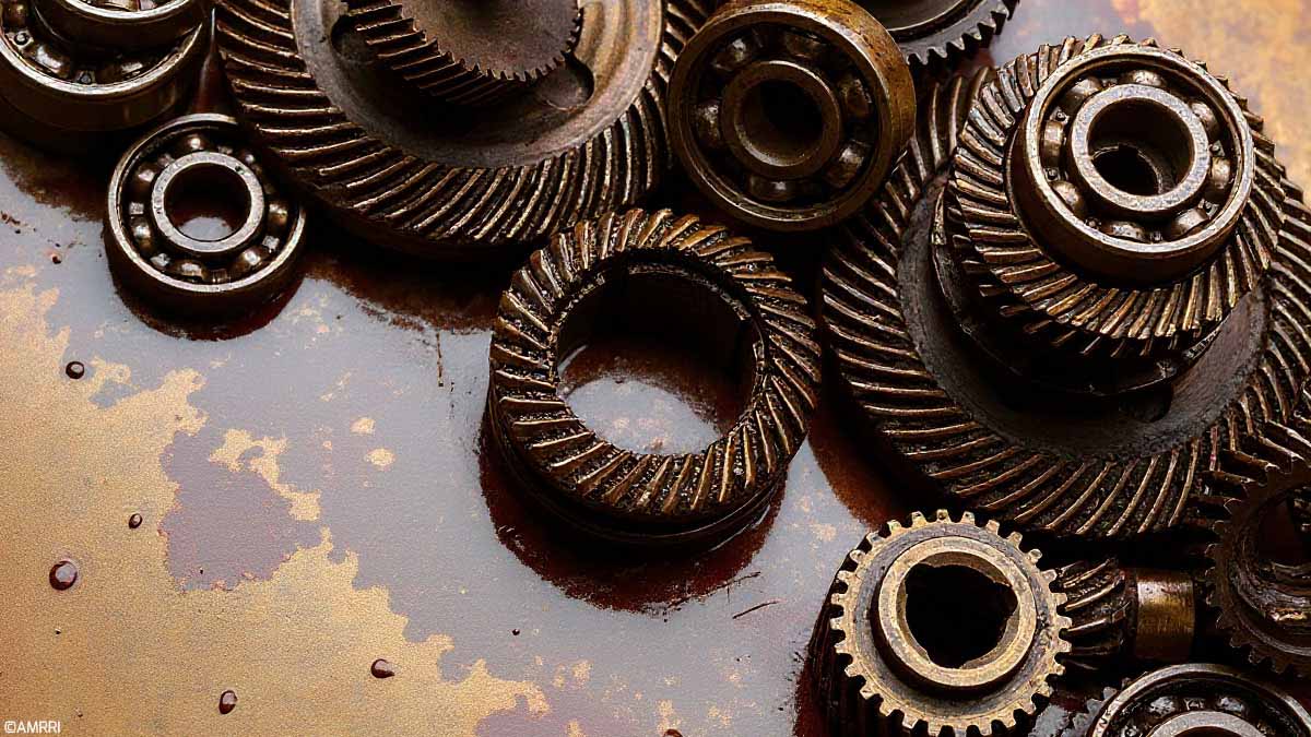 Lubricant Varnish: How to Detect, Prevent and Fight this Silent Enemy
